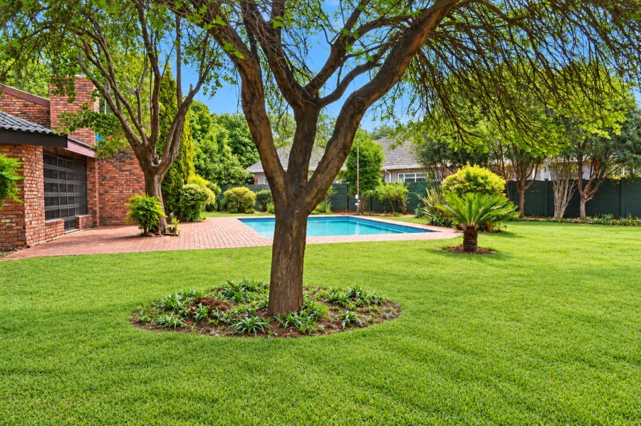 To Let 3 Bedroom Property for Rent in Flamwood North West